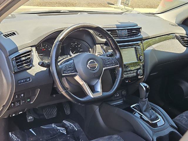 Certified 2020 Nissan Rogue Sport SV w/ All-Weather Package AWD/4WD image 25