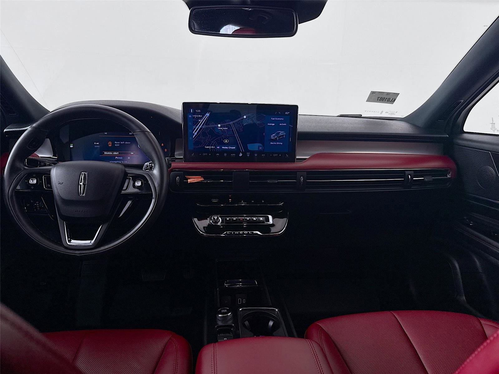 Used 2025 Lincoln Corsair Grand Touring w/ Towing Package image 3