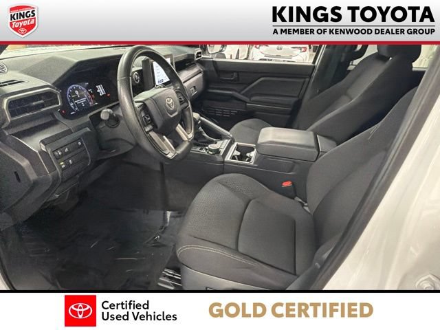 Used 2025 Toyota 4Runner SR5 AWD/4WD image 16