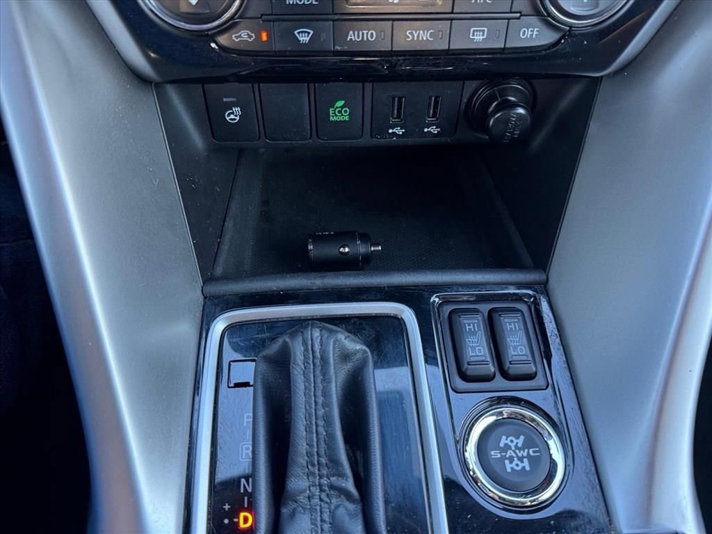 Used 2020 Mitsubishi Eclipse Cross SEL image 25