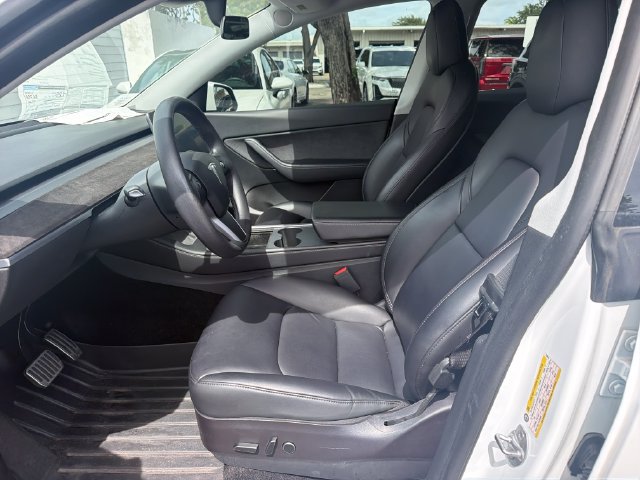 Used 2021 Tesla Model Y Long Range AWD/4WD image 9
