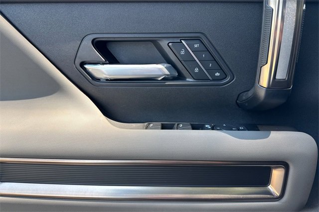 New 2025 GMC Hummer EV 3X w/ LPO, Dark Essentials Package image 11