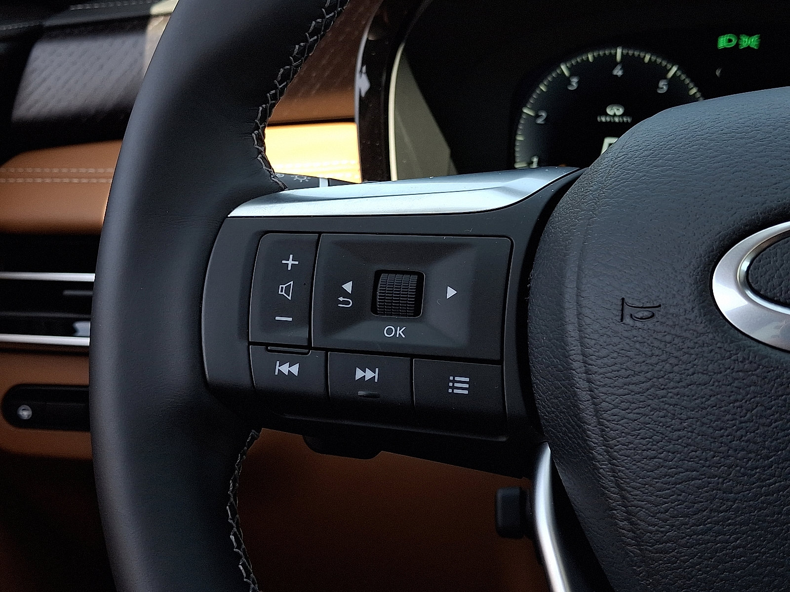 Certified 2025 INFINITI QX60 Sensory w/ Vision Package image 23