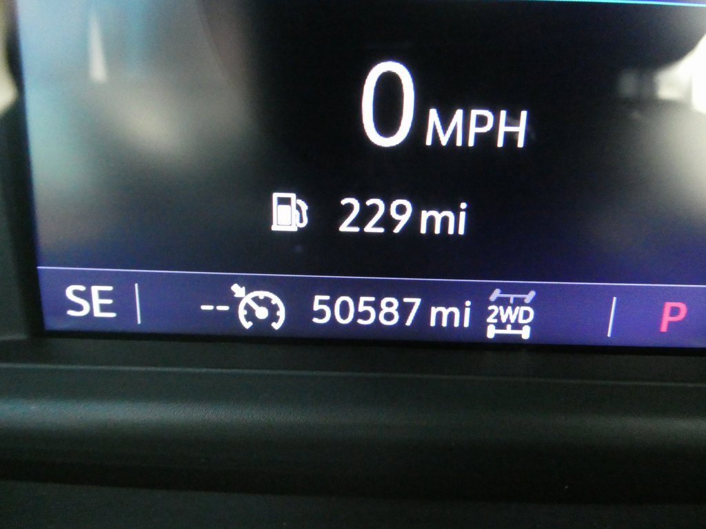 Certified 2022 Chevrolet Silverado 2500 LT w/ Convenience Package image 34