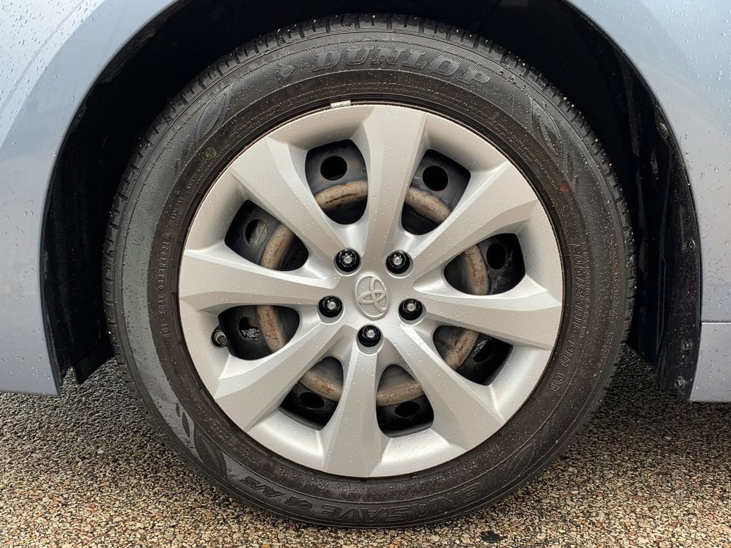 Used 2022 Toyota Corolla LE FWD image 31