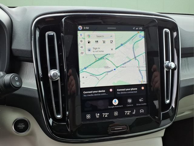 New 2026 Volvo XC40 B5 Plus w/ Protection Package Premier AWD/4WD image 21