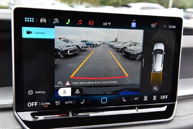 New 2027 Volkswagen Tiguan SE R-Line AWD/4WD image 13