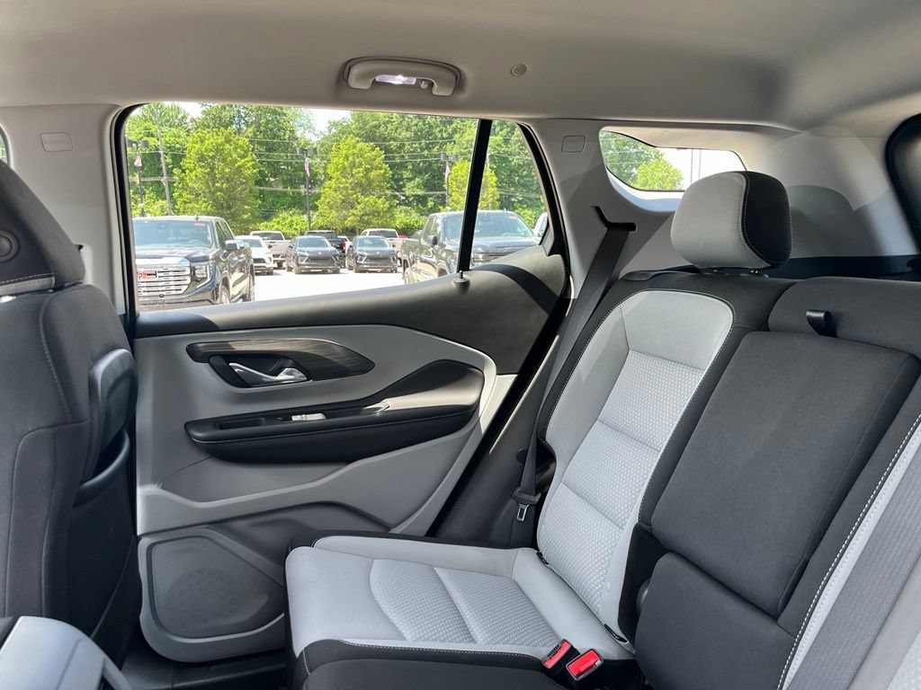 Used 2024 GMC Terrain SLE w/ Driver Convenience Package AWD/4WD image 19