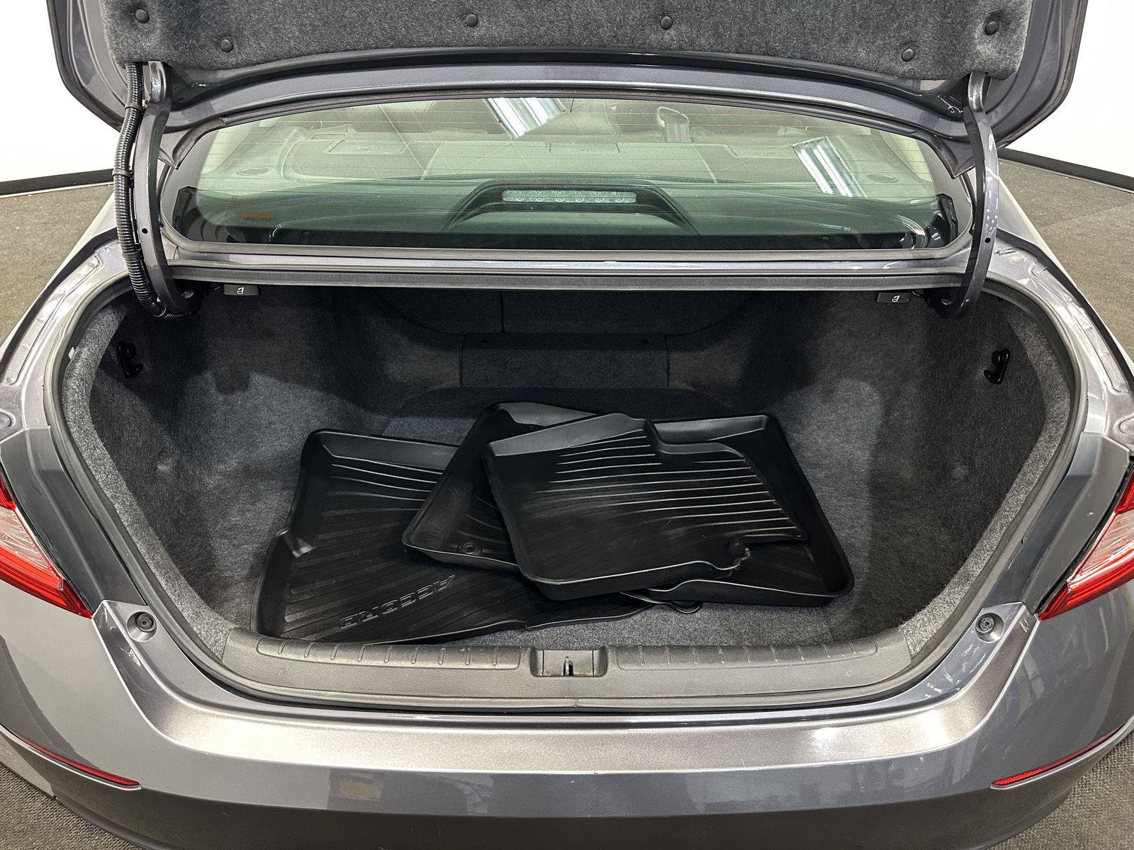 Used 2018 Honda Accord EX-L image 27