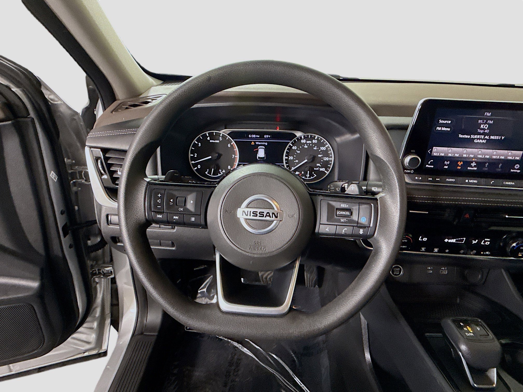 Used 2021 Nissan Rogue SV FWD image 13