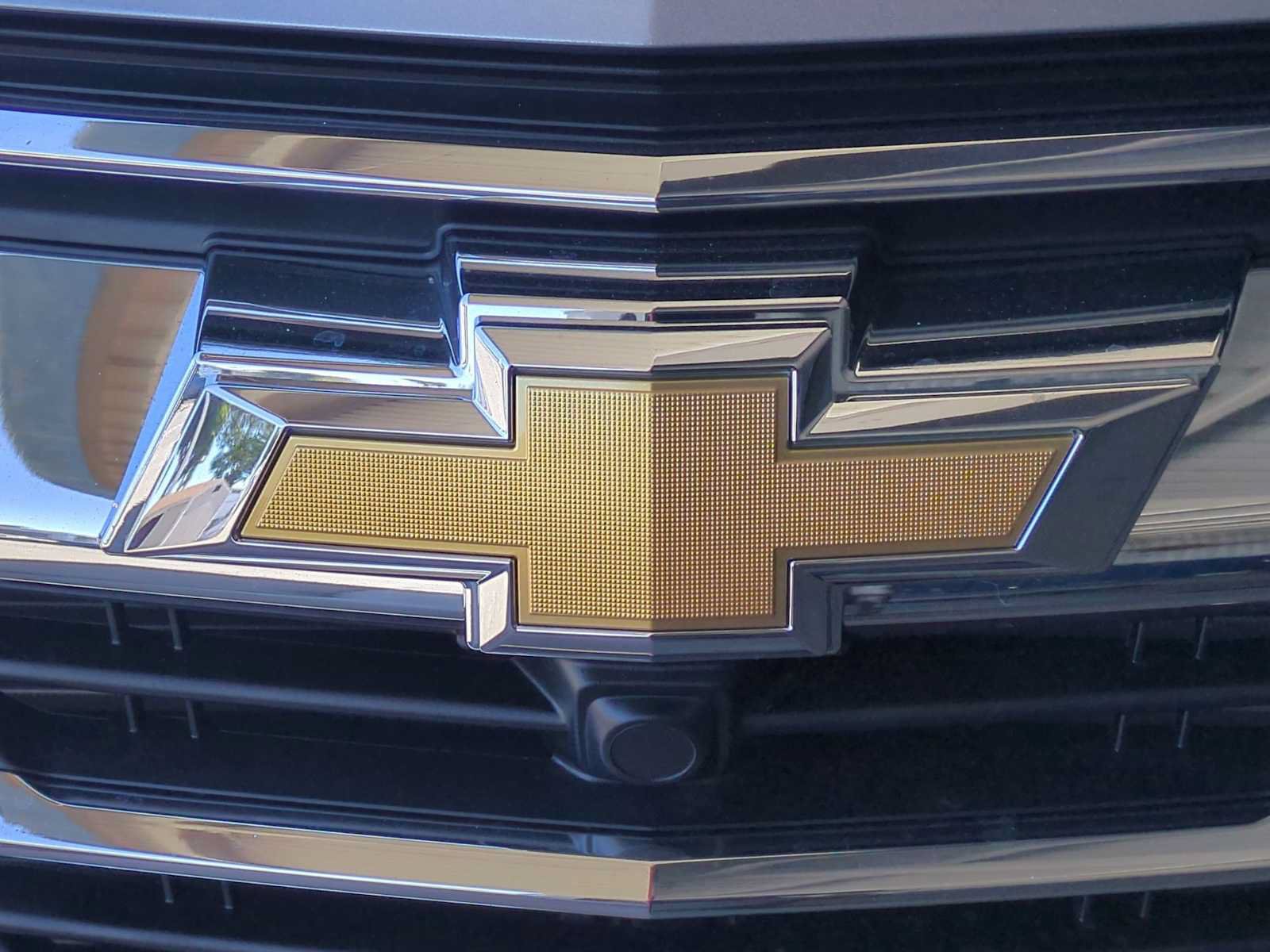 New 2027 Chevrolet Equinox LT w/ Convenience Package II FWD image 8