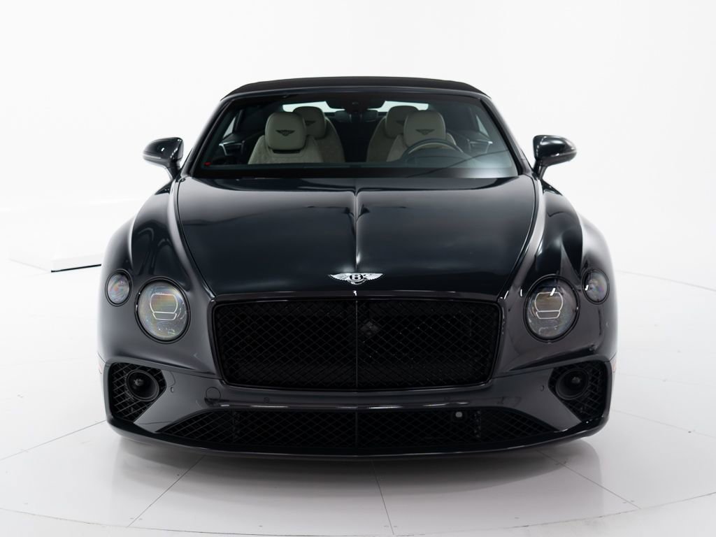 Used 2023 Bentley Continental GT Azure image 9