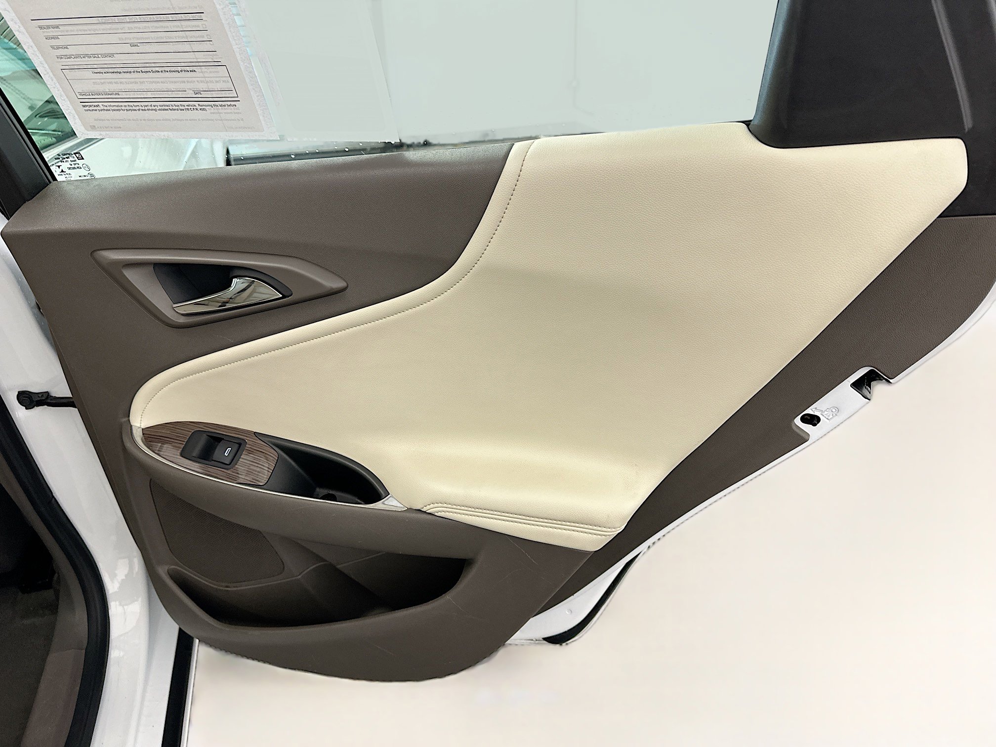 Used 2024 Chevrolet Malibu LT image 32