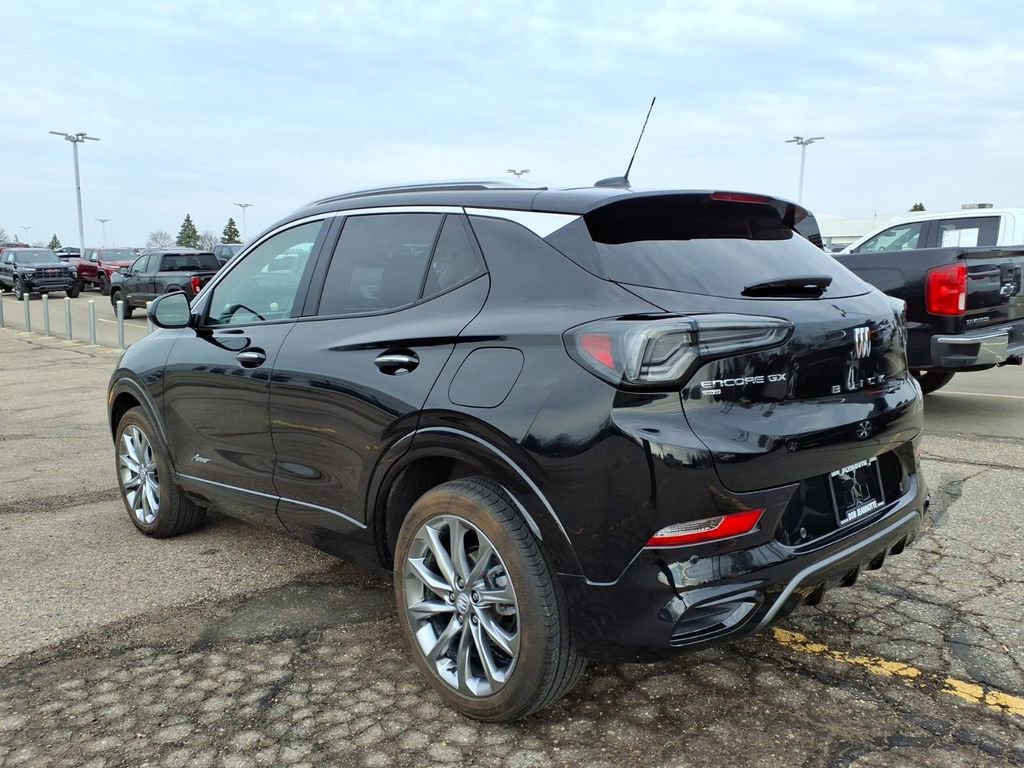 Used 2025 Buick Encore GX Avenir w/ Avenir Convenience Package image 7