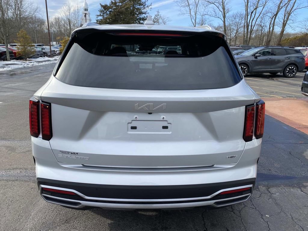 Used 2023 Kia Sorento EX image 4