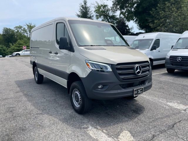 Used 2025 Mercedes-Benz Sprinter 2500 image 7