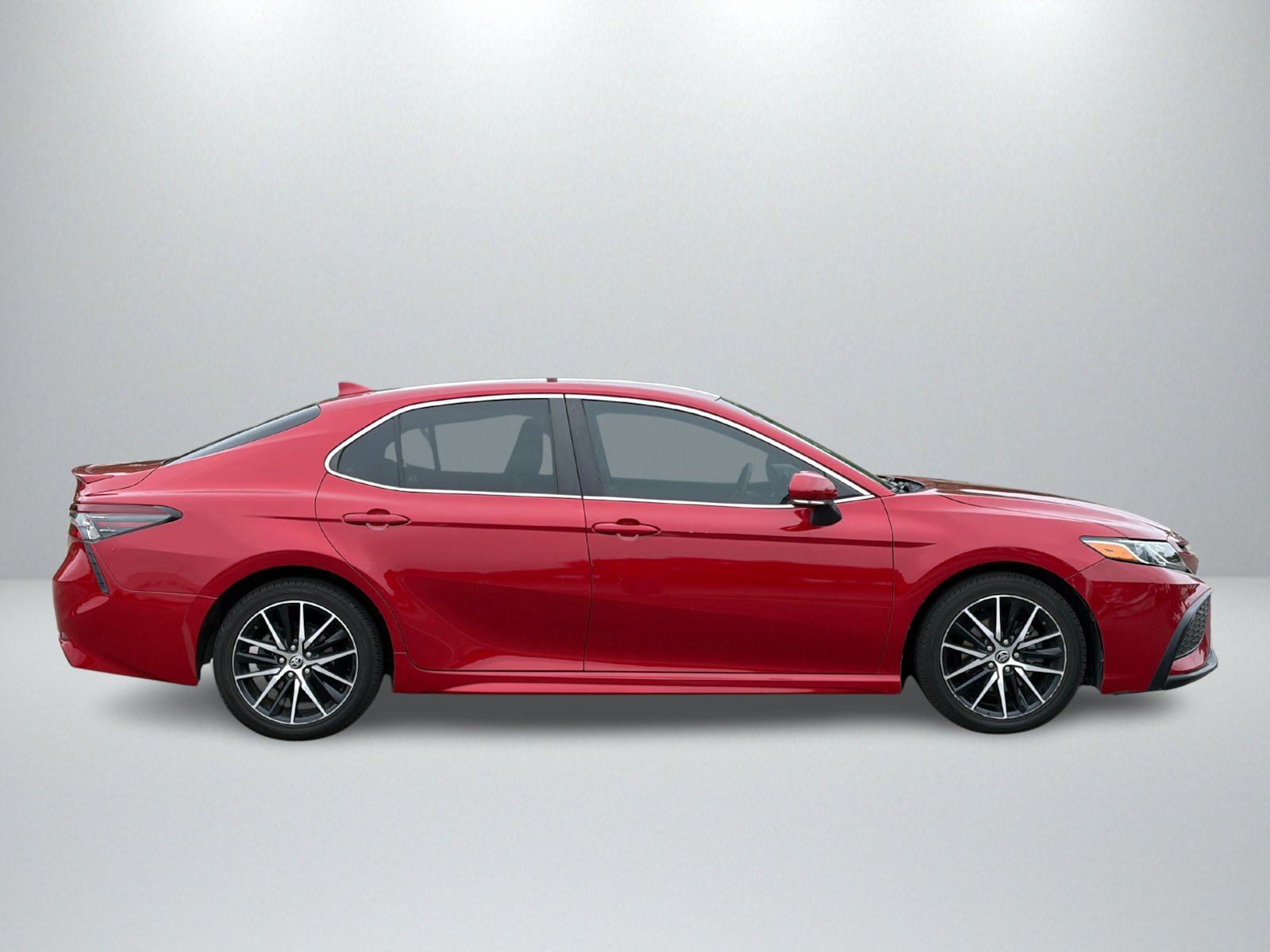 Used 2023 Toyota Camry SE FWD image 6