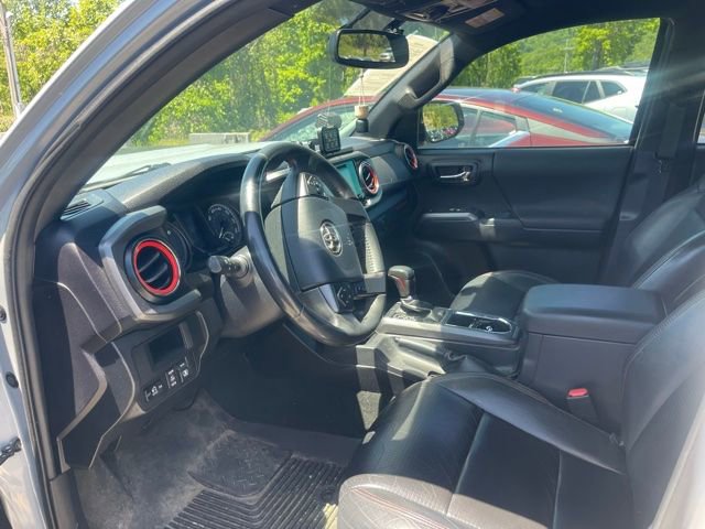 Used 2017 Toyota Tacoma TRD Pro AWD/4WD image 10