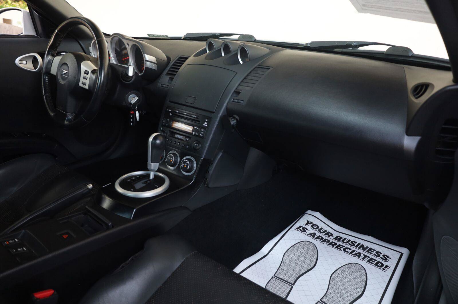 Used 2004 Nissan 350Z Touring RWD image 25