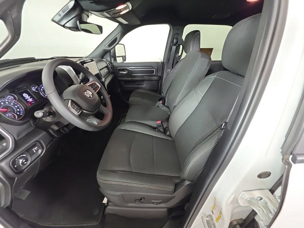 Certified 2026 RAM 2500 Big Horn AWD/4WD image 17