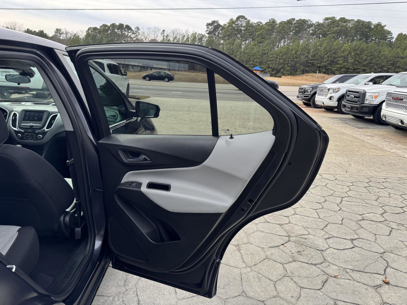 Used 2022 Chevrolet Equinox LT image 14