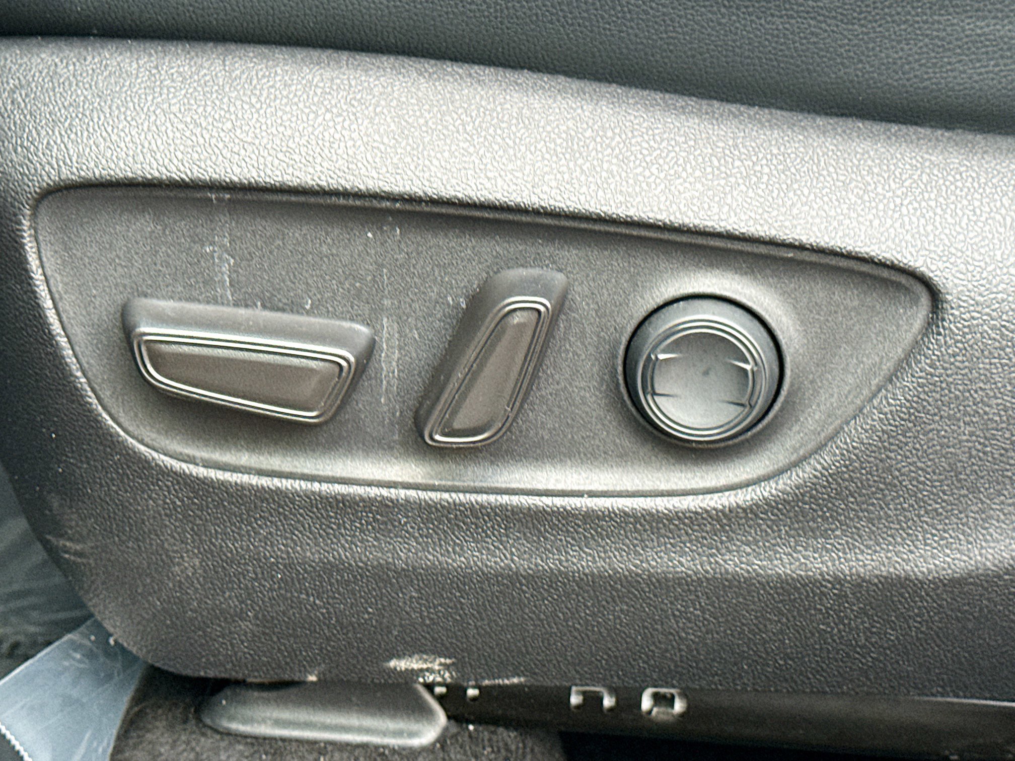 Used 2022 Toyota Highlander XSE image 24