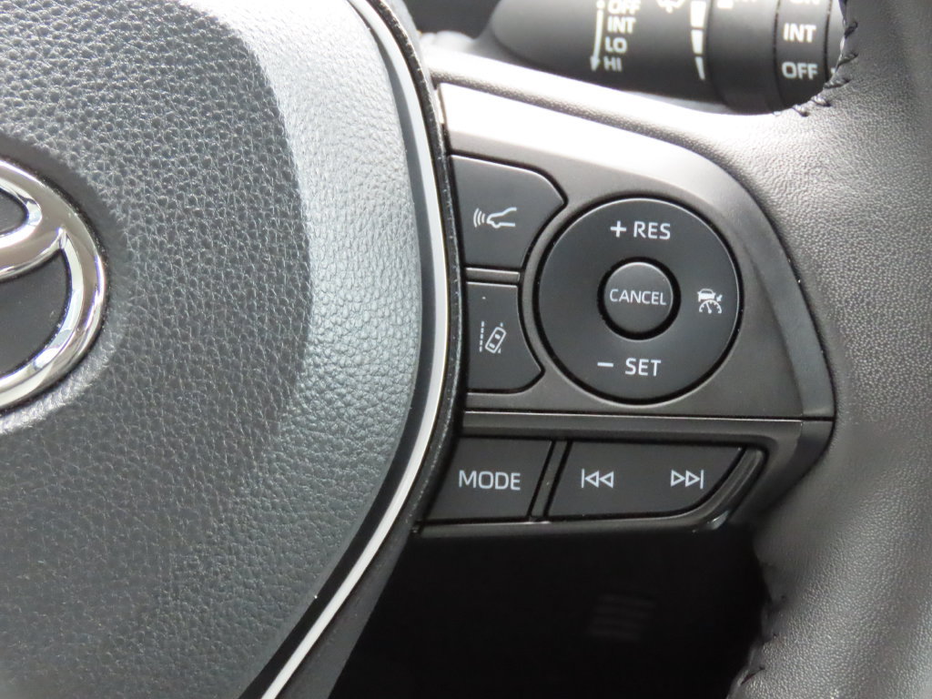 Used 2024 Toyota RAV4 XLE Premium AWD/4WD image 41