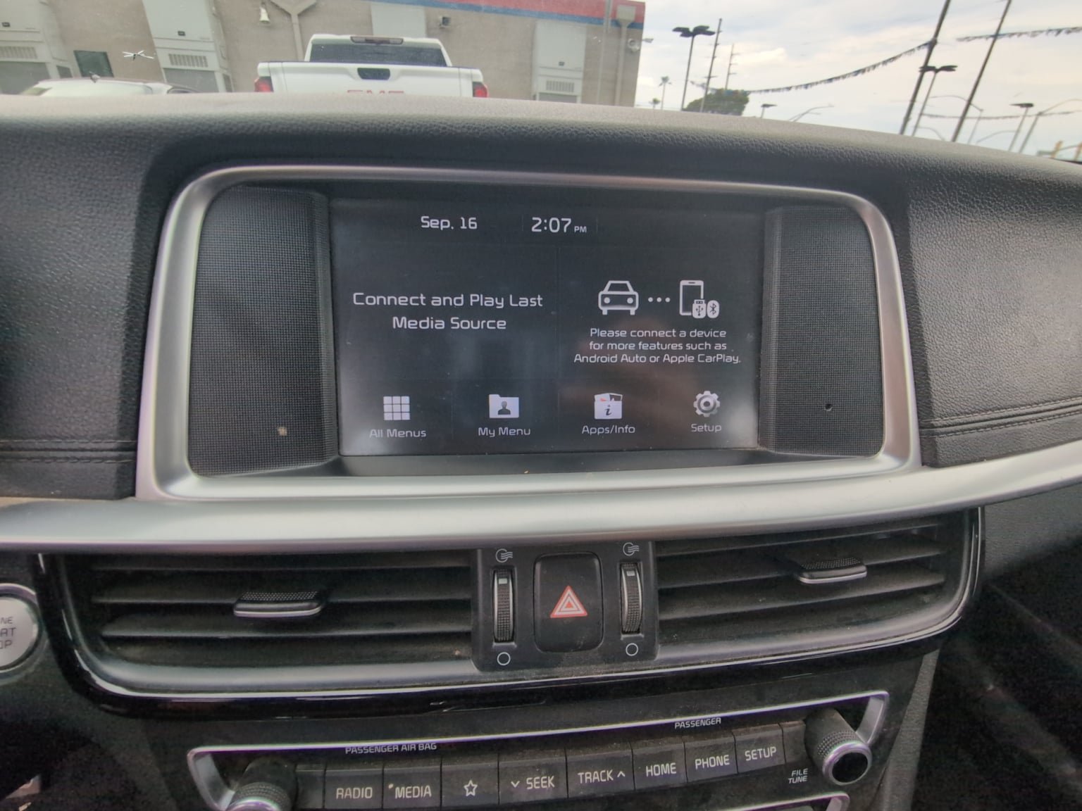 Used 2020 Kia Optima SE FWD image 21