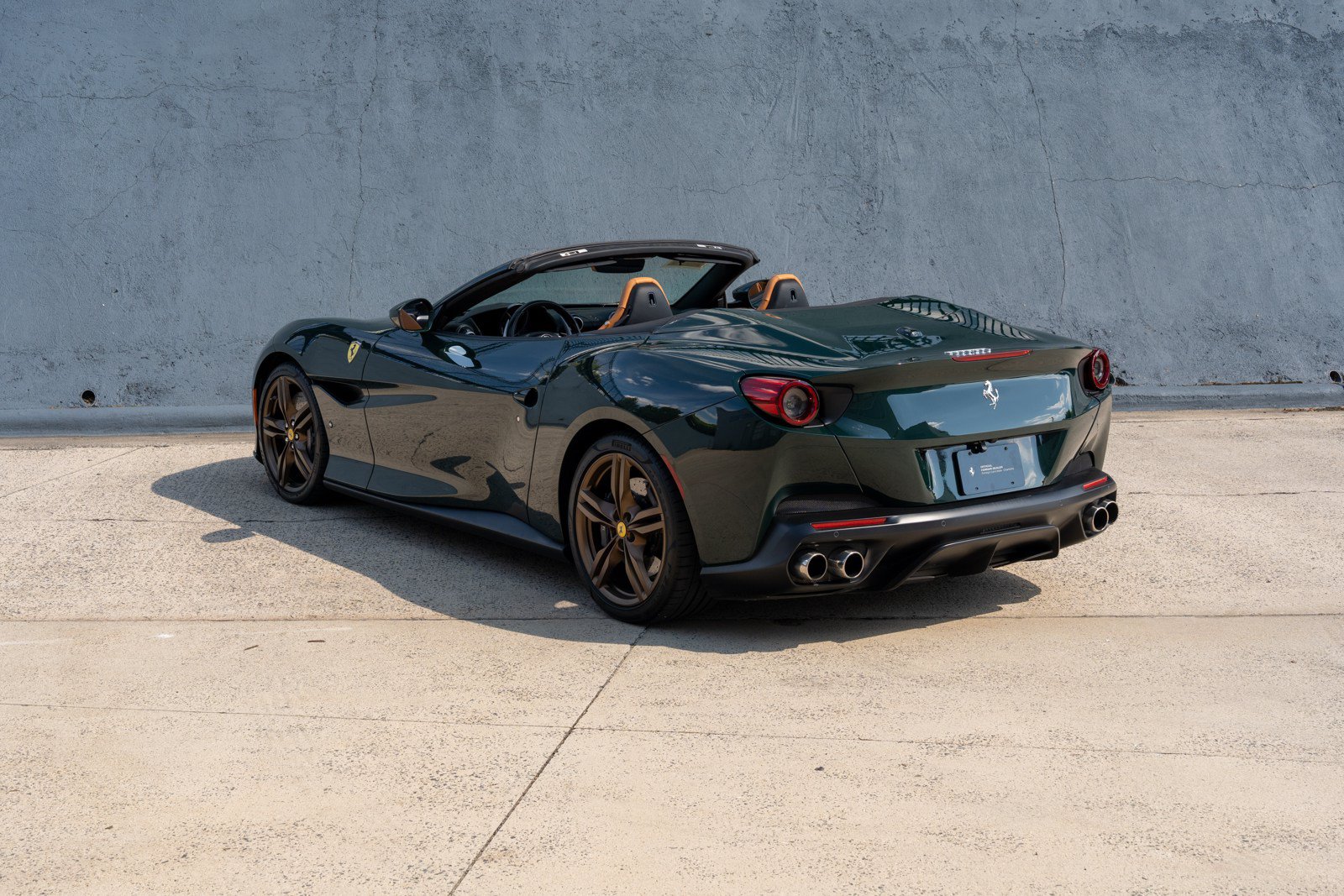 Used 2019 Ferrari Portofino RWD image 2