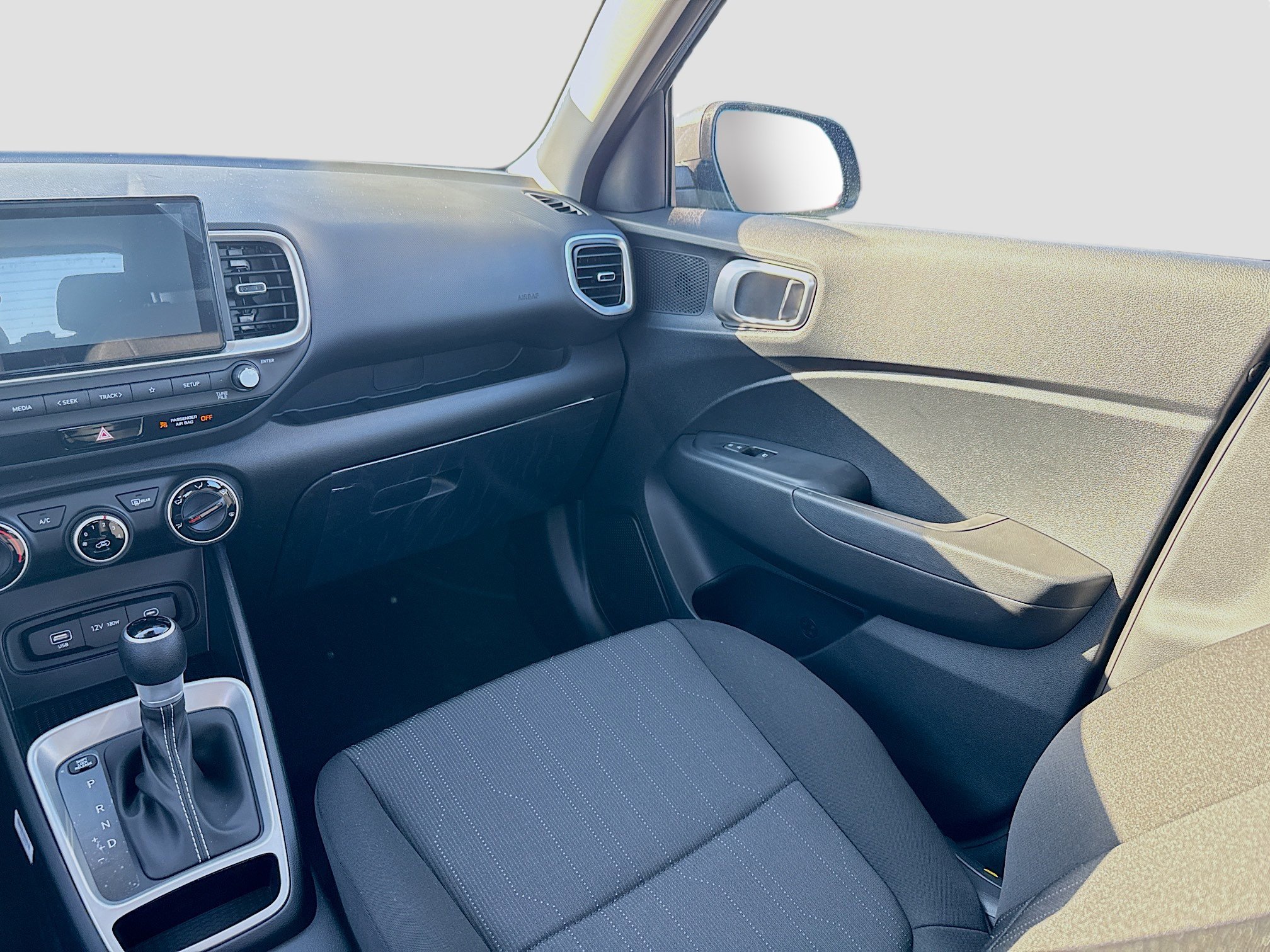 New 2026 Hyundai Venue SE FWD image 16