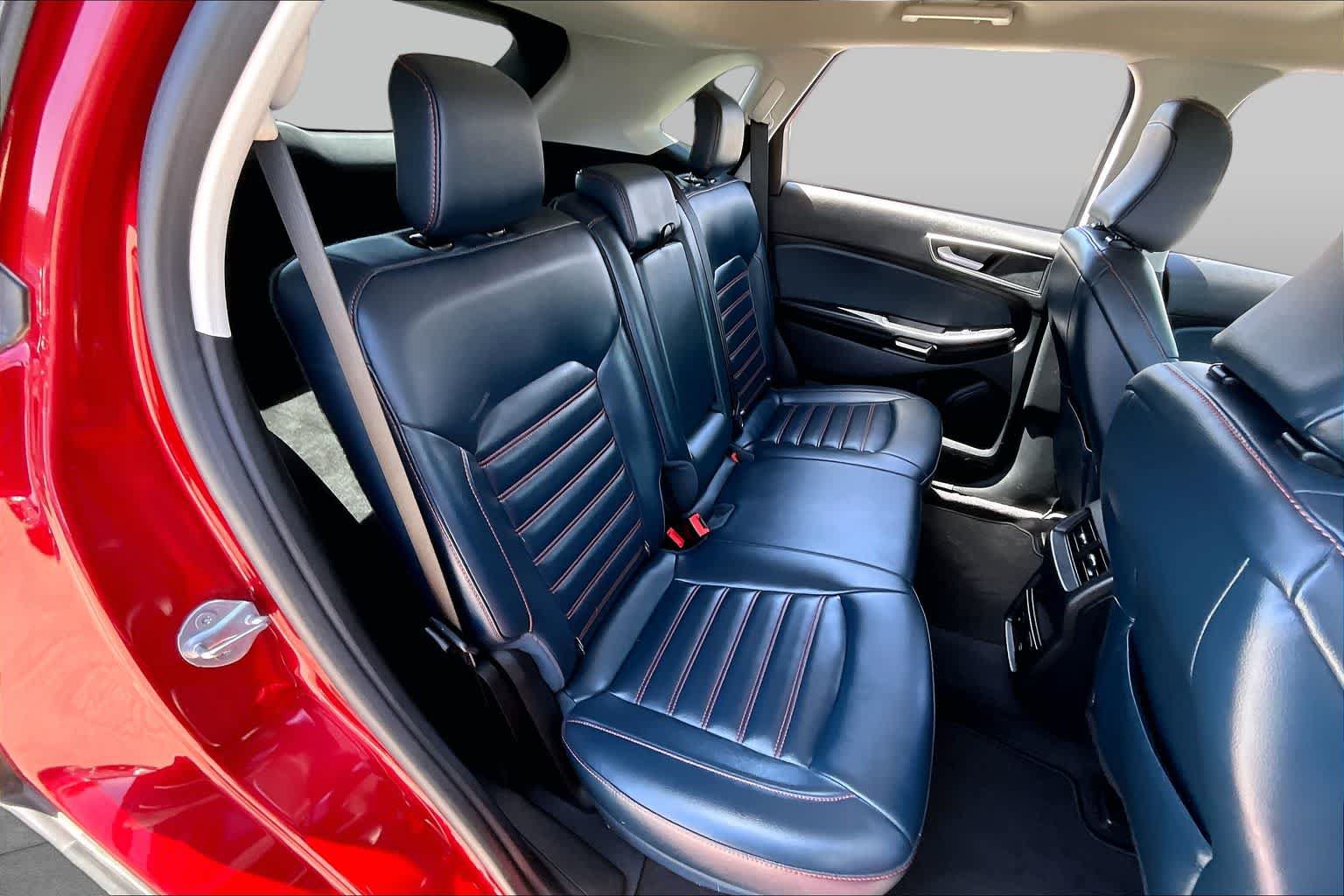 Certified 2024 Ford Edge SEL w/ Sport Appearance Package AWD/4WD image 19
