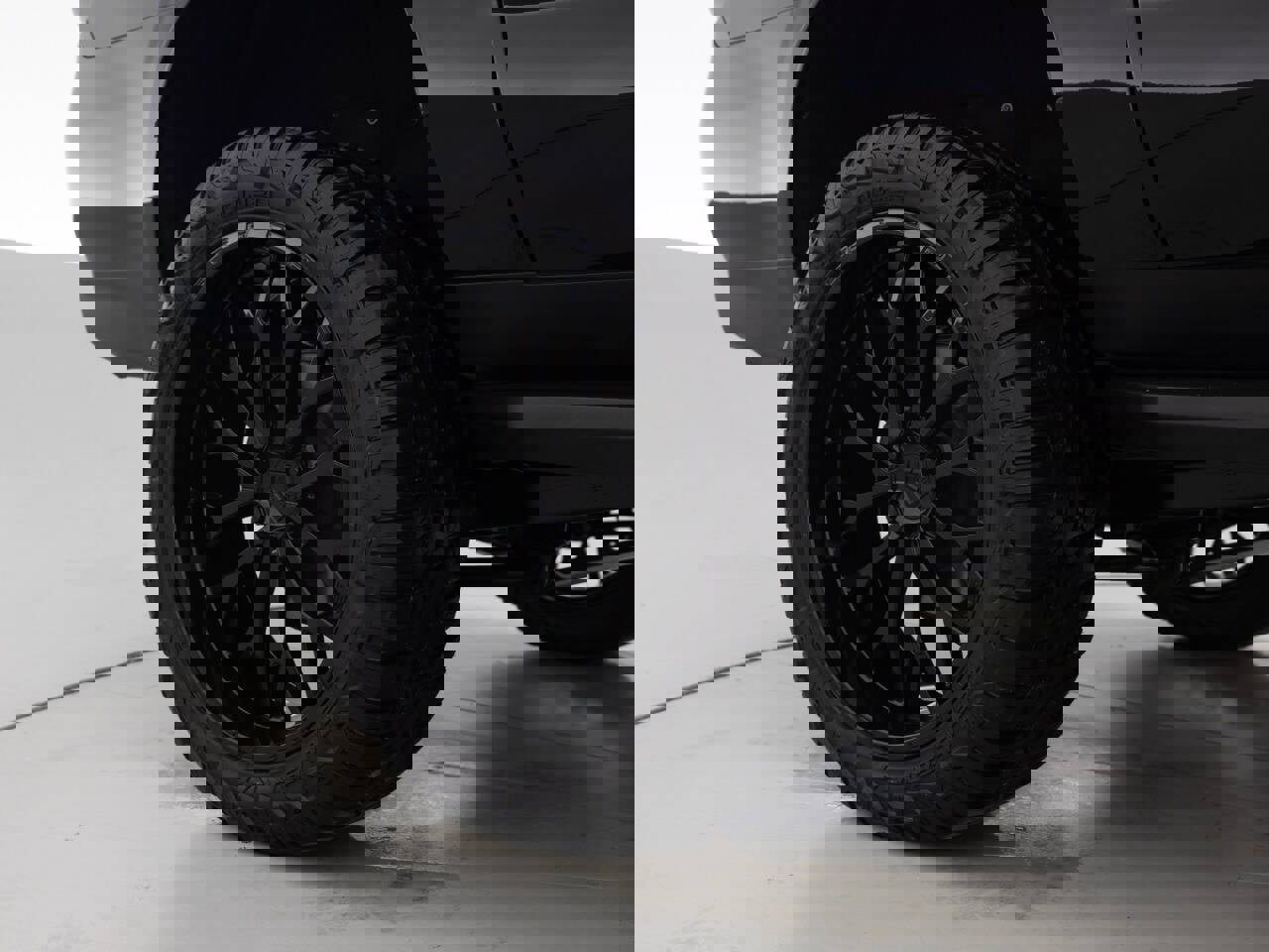 Used 2023 Chevrolet Suburban RST image 19