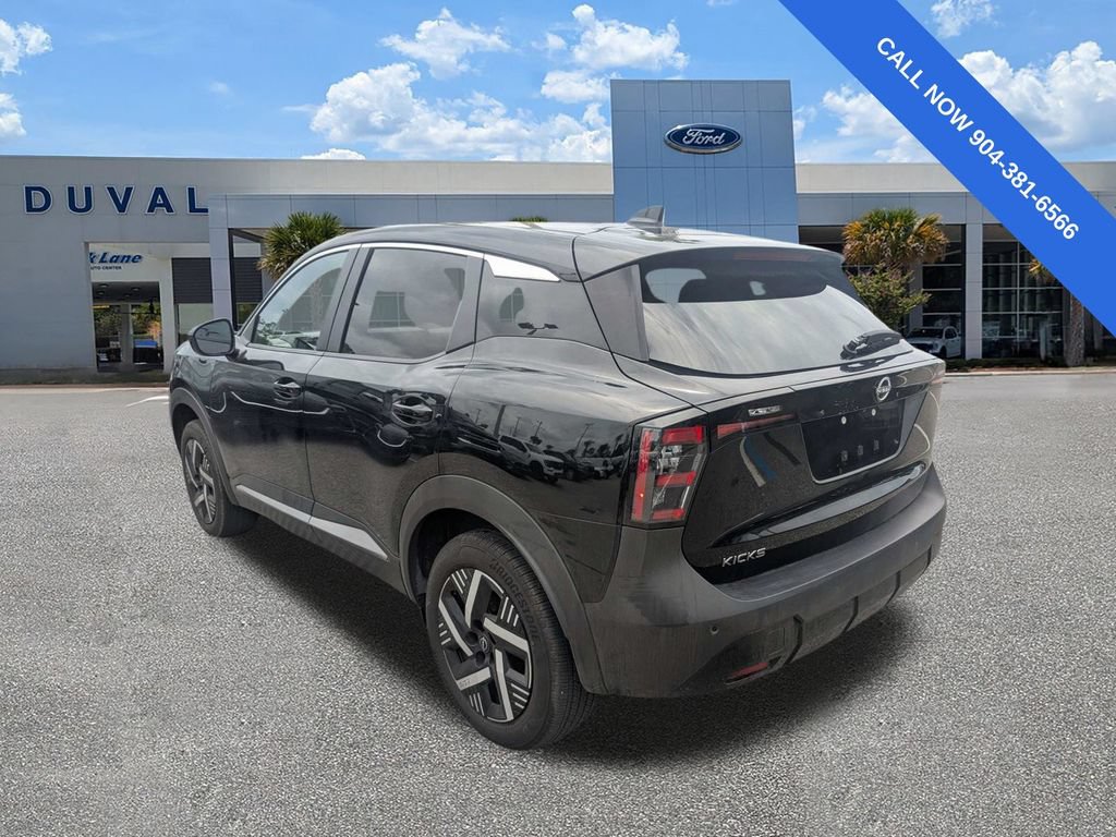 Used 2025 Nissan Kicks SV FWD image 6