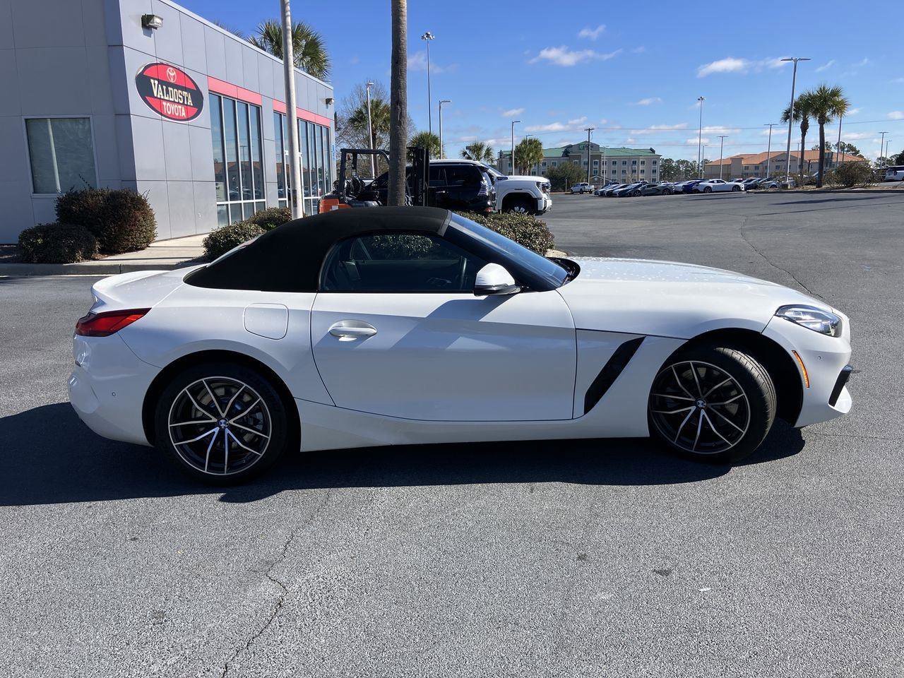 Used 2021 BMW Z4 sDrive30i image 11