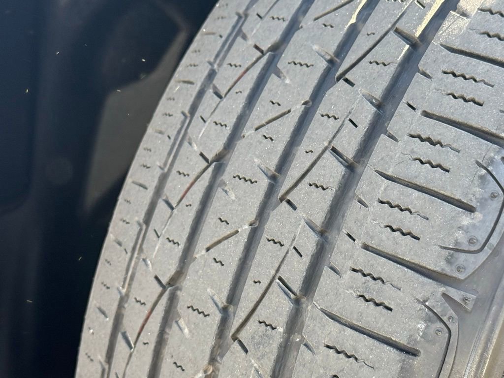 Used 2025 Jeep Compass Latitude image 46