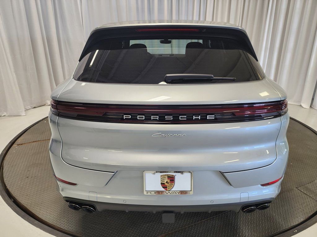 Certified 2025 Porsche Cayenne image 26
