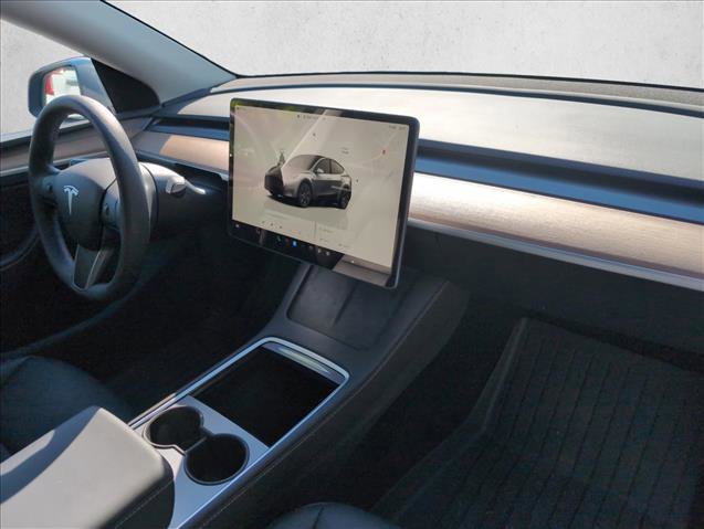 Used 2025 Tesla Model Y Long Range RWD image 23