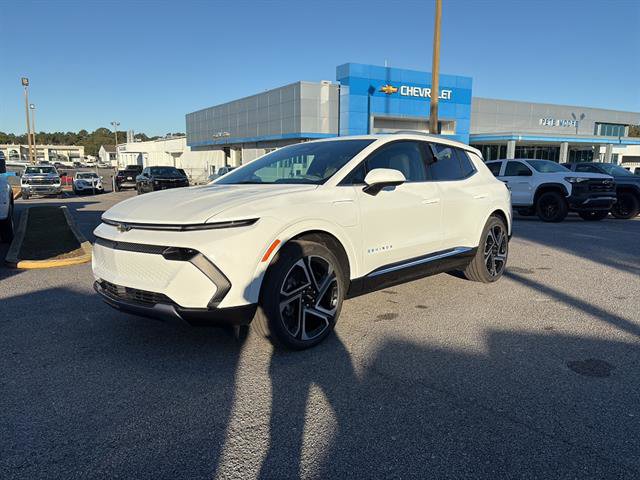 New 2026 Chevrolet Equinox EV LT w/ Convenience Package II image 3