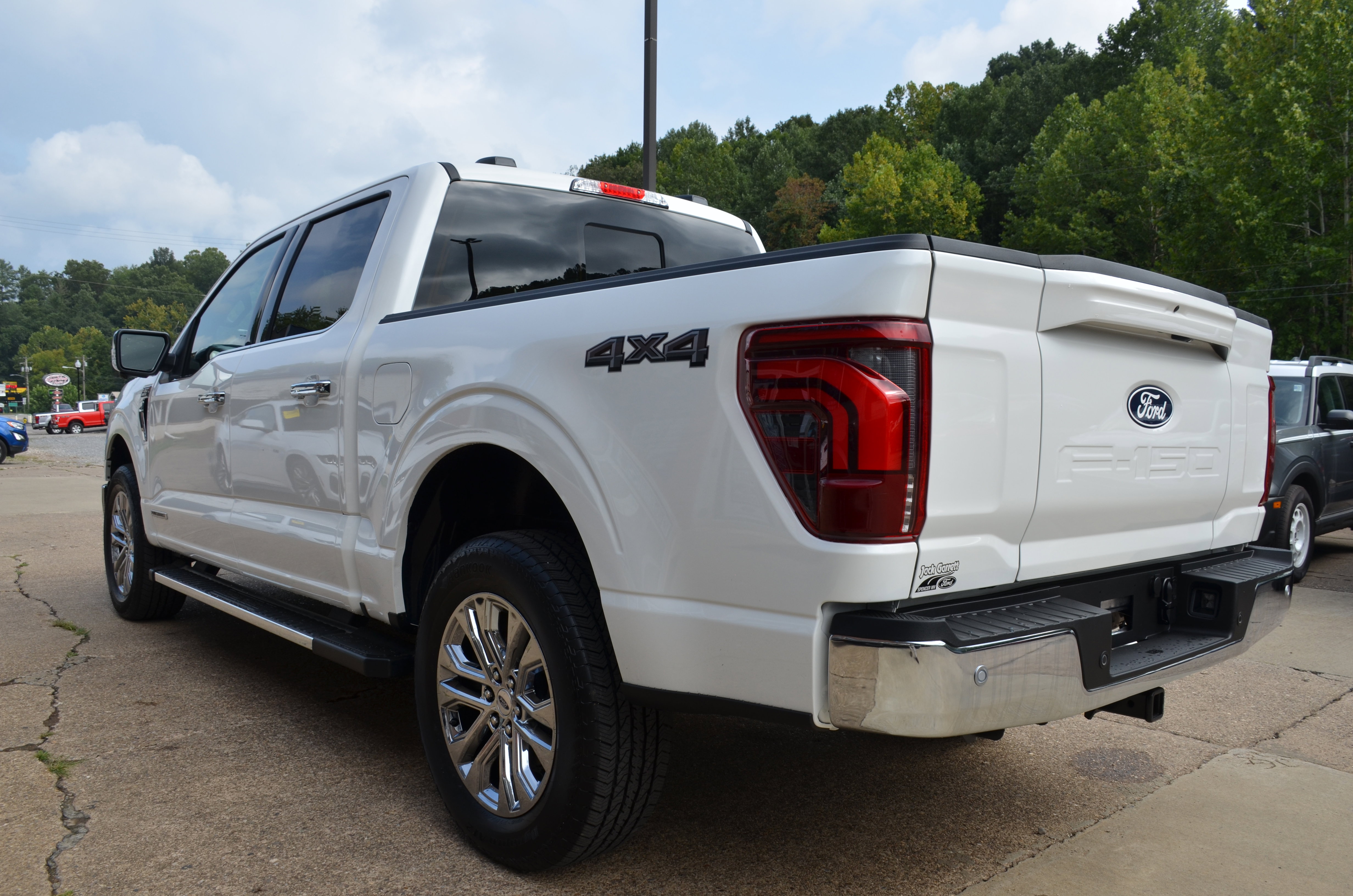 New 2025 Ford F150 Lariat w/ Equipment Group 502A High image 4