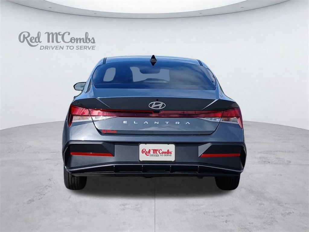New 2026 Hyundai Elantra SE FWD image 4