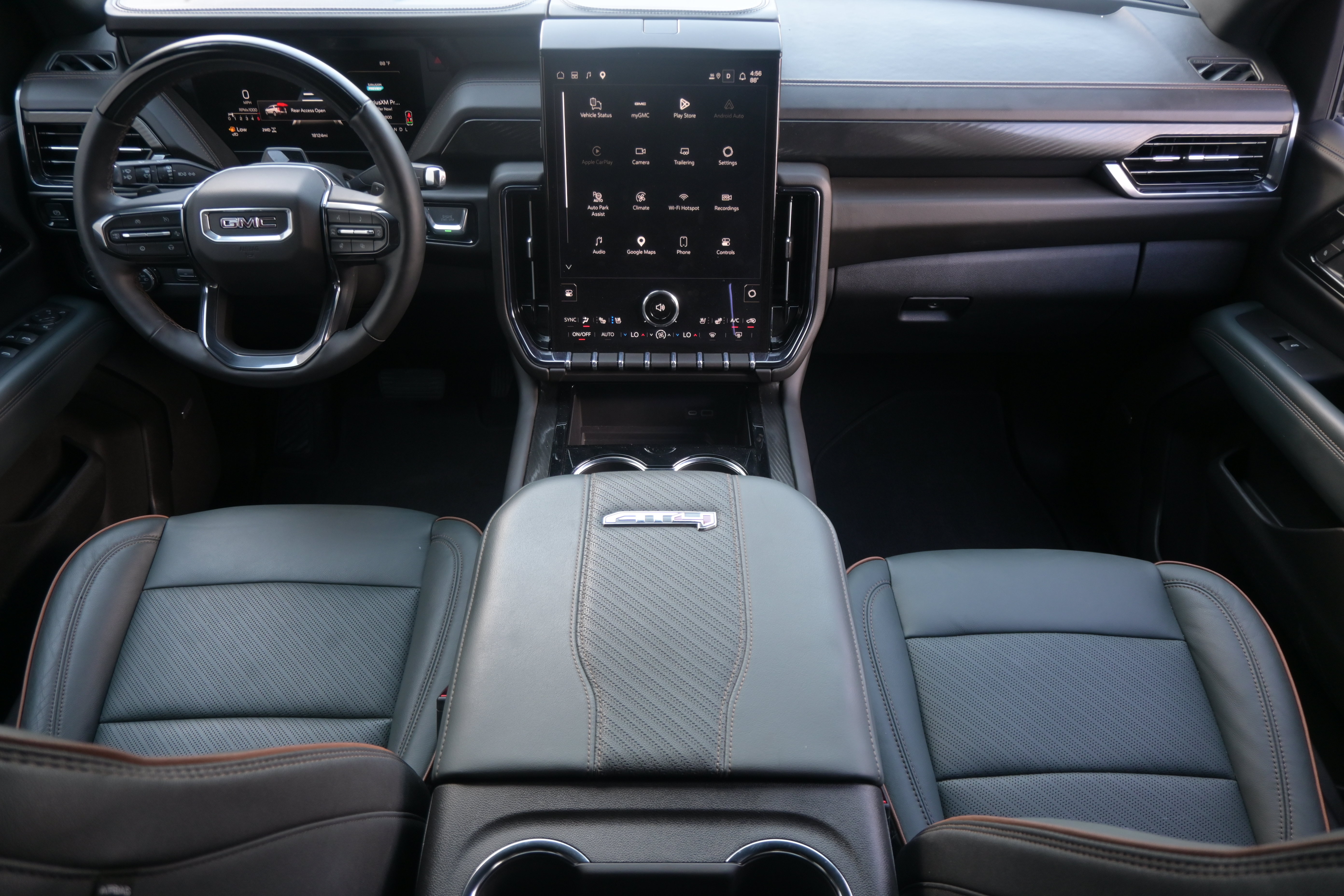 Used 2026 GMC Yukon AT4 AWD/4WD image 32