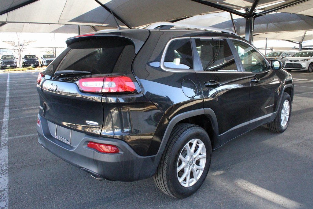 Used 2014 Jeep Cherokee Latitude image 16