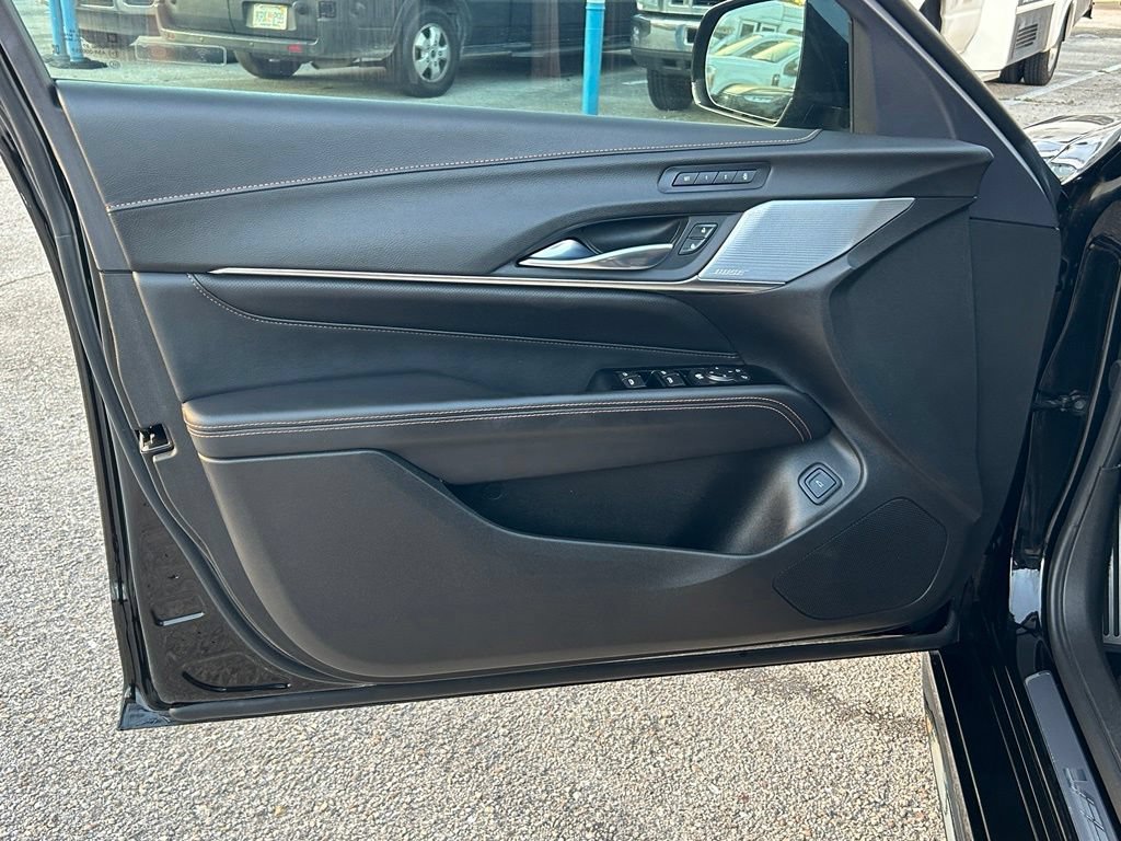 Used 2023 Cadillac CT4 V w/ Technology Package RWD image 36