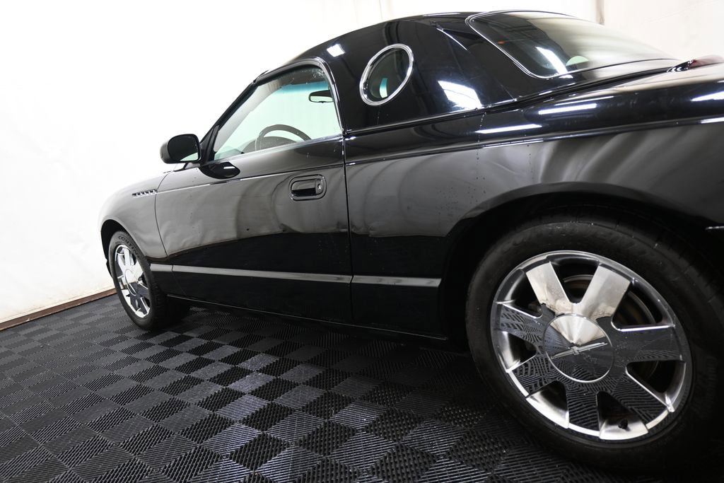 Used 2002 Ford Thunderbird RWD image 11