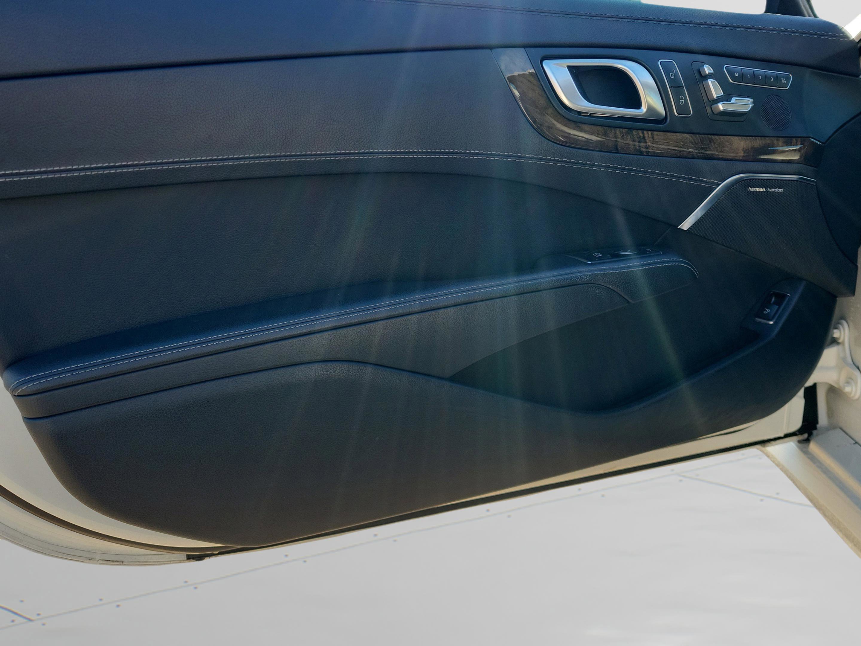 Used 2014 Mercedes-Benz SL 550 w/ Sport Wheel Package image 37