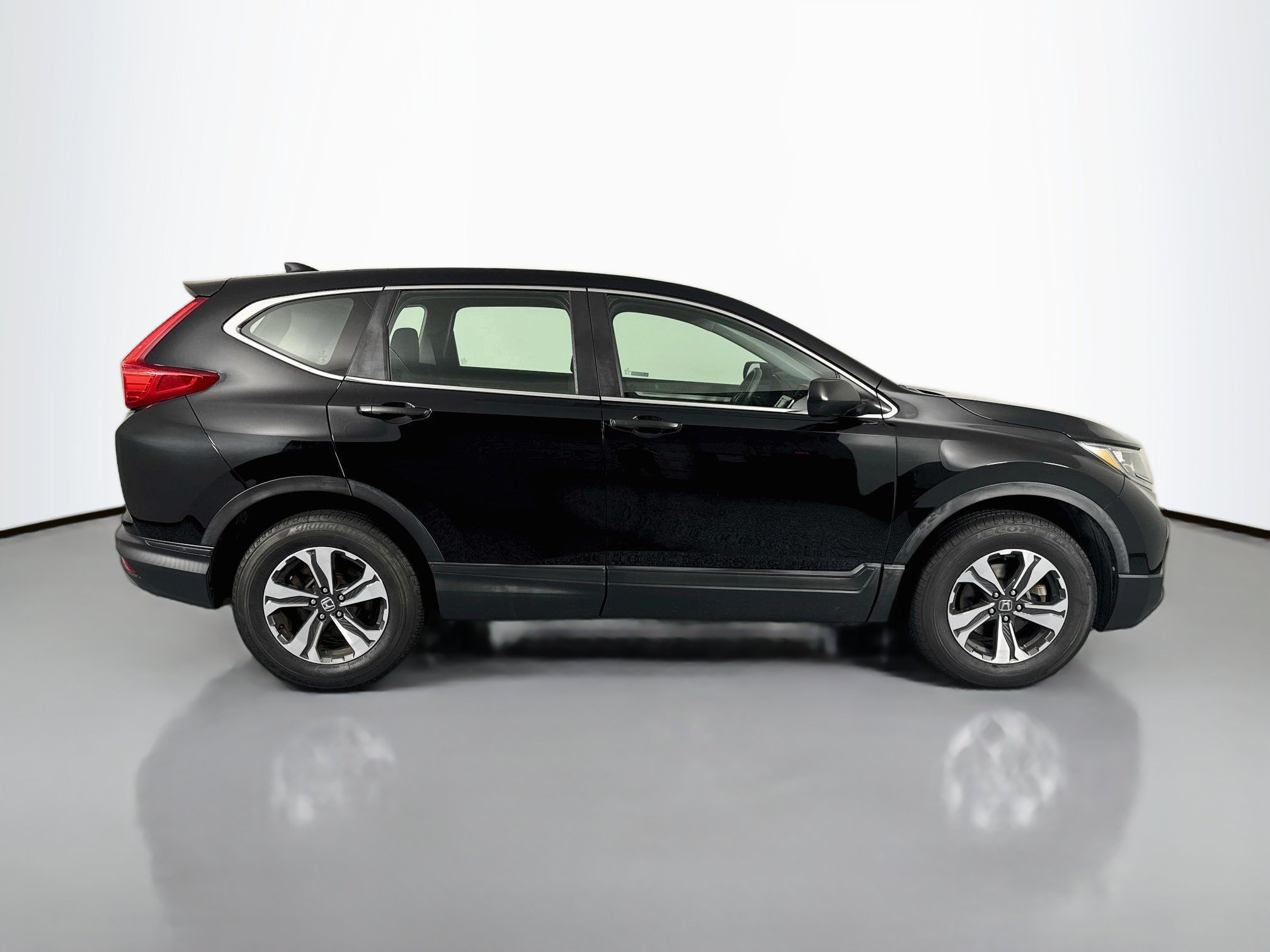 Certified 2019 Honda CR-V LX image 4