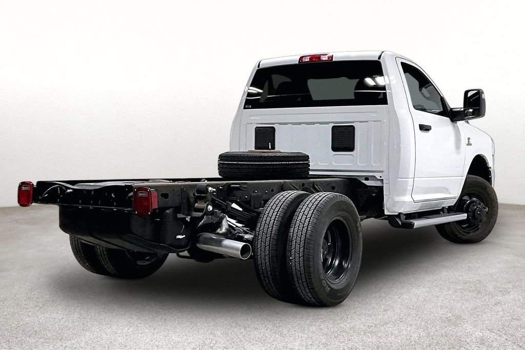 Used 2024 RAM 3500 Tradesman AWD/4WD image 2