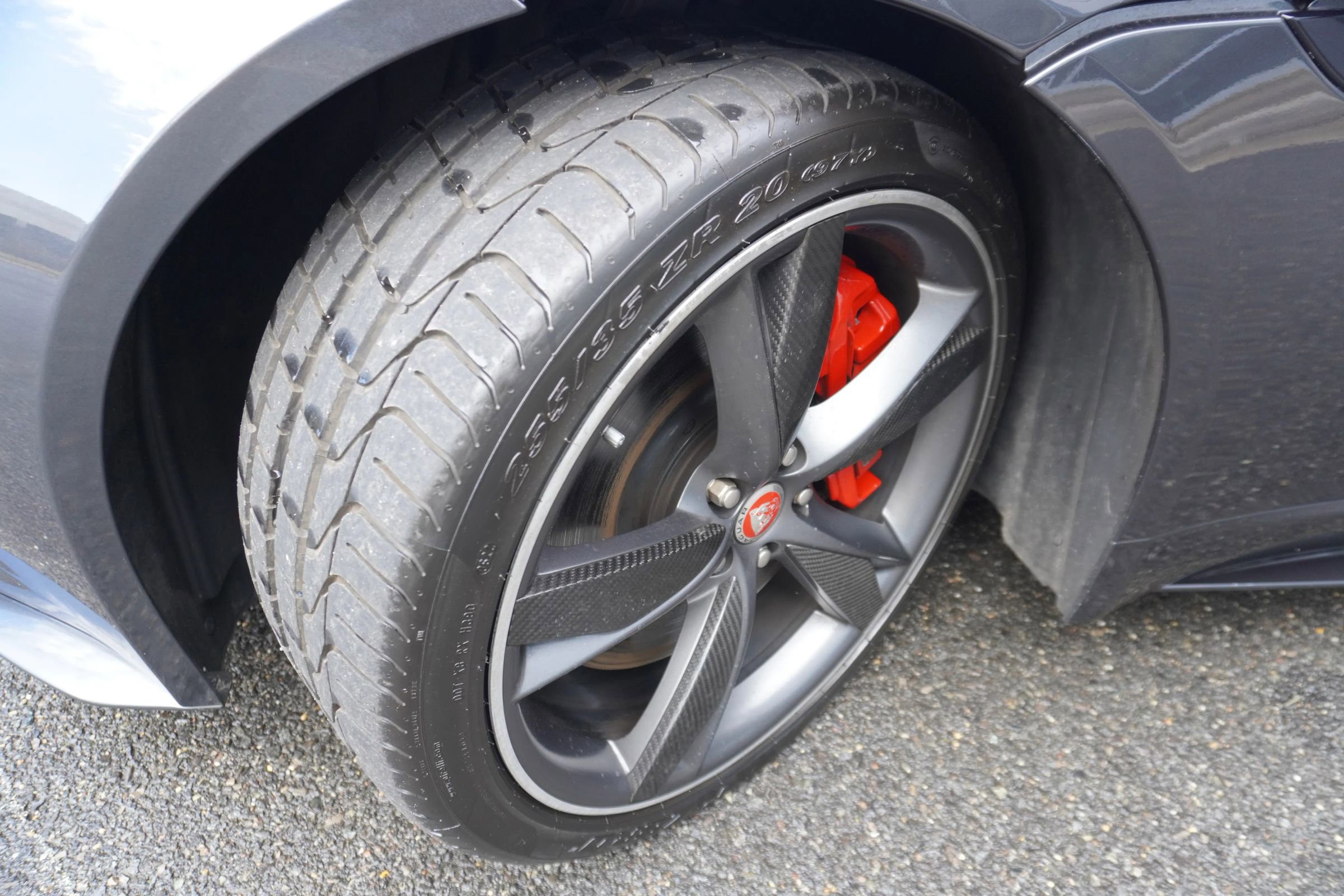 Used 2017 Jaguar F-TYPE R image 34