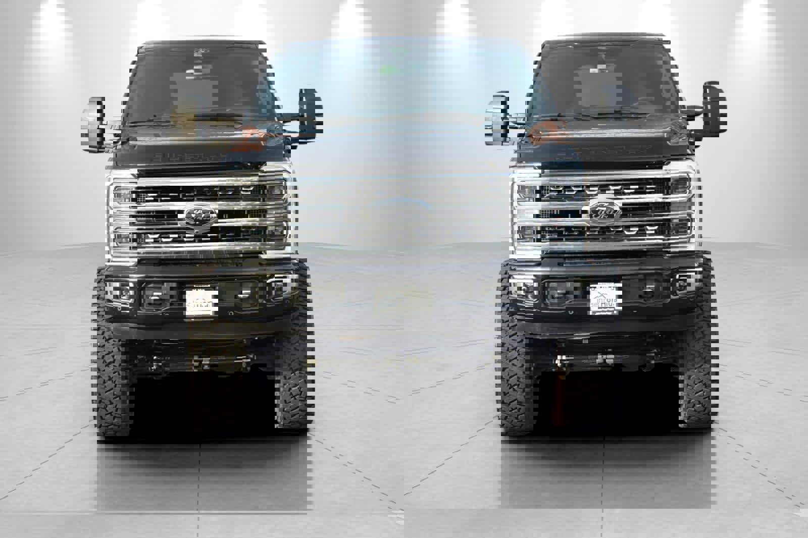 Used 2024 Ford F350 Platinum w/ FX4 Off-Road Package image 10