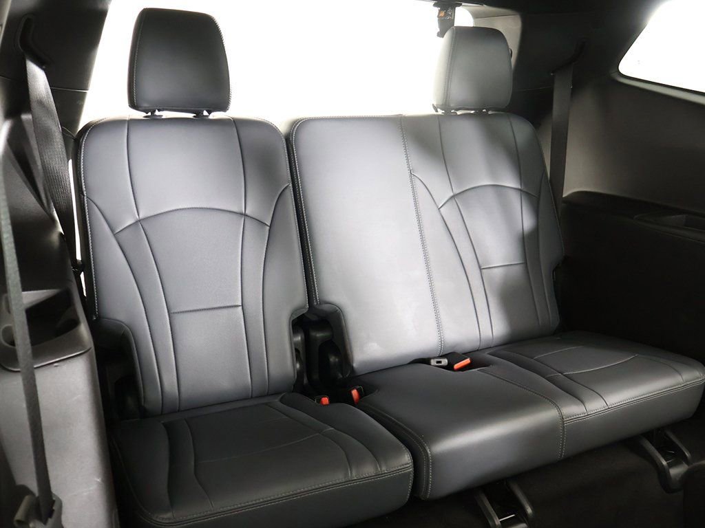 Used 2024 Buick Enclave Premium image 43